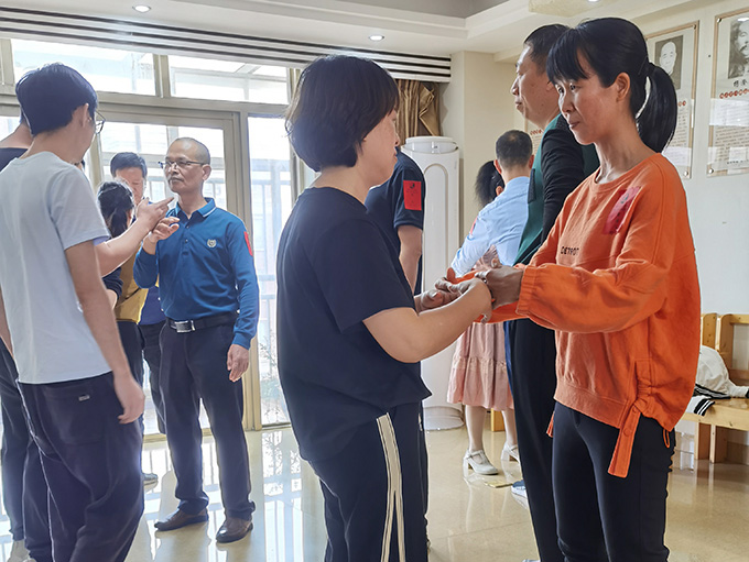 image055.jpg image055.jpg